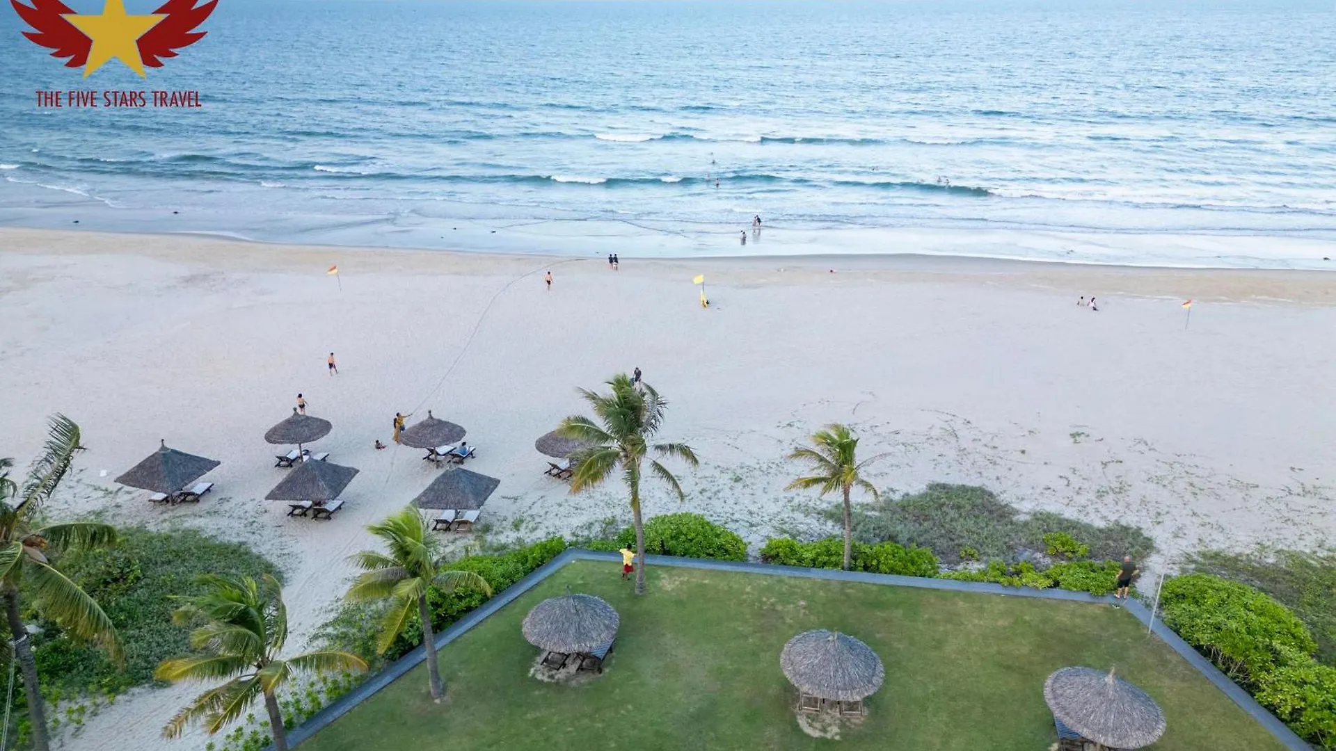 Villa 6 Bedrooms Luxury & Beachfront Da Nang 0*,