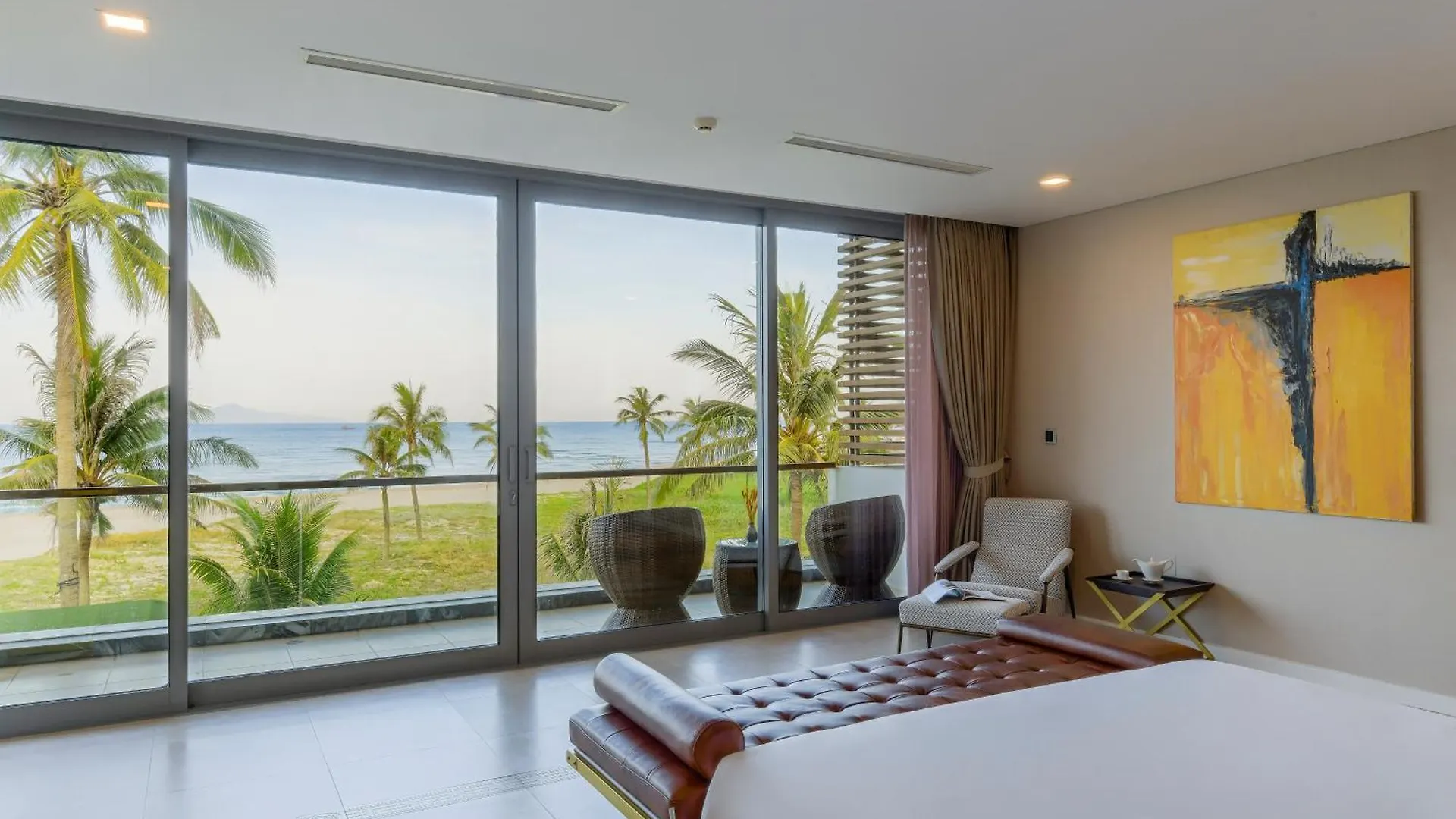 Villa 6 Bedrooms Luxury & Beachfront Da Nang 0*,