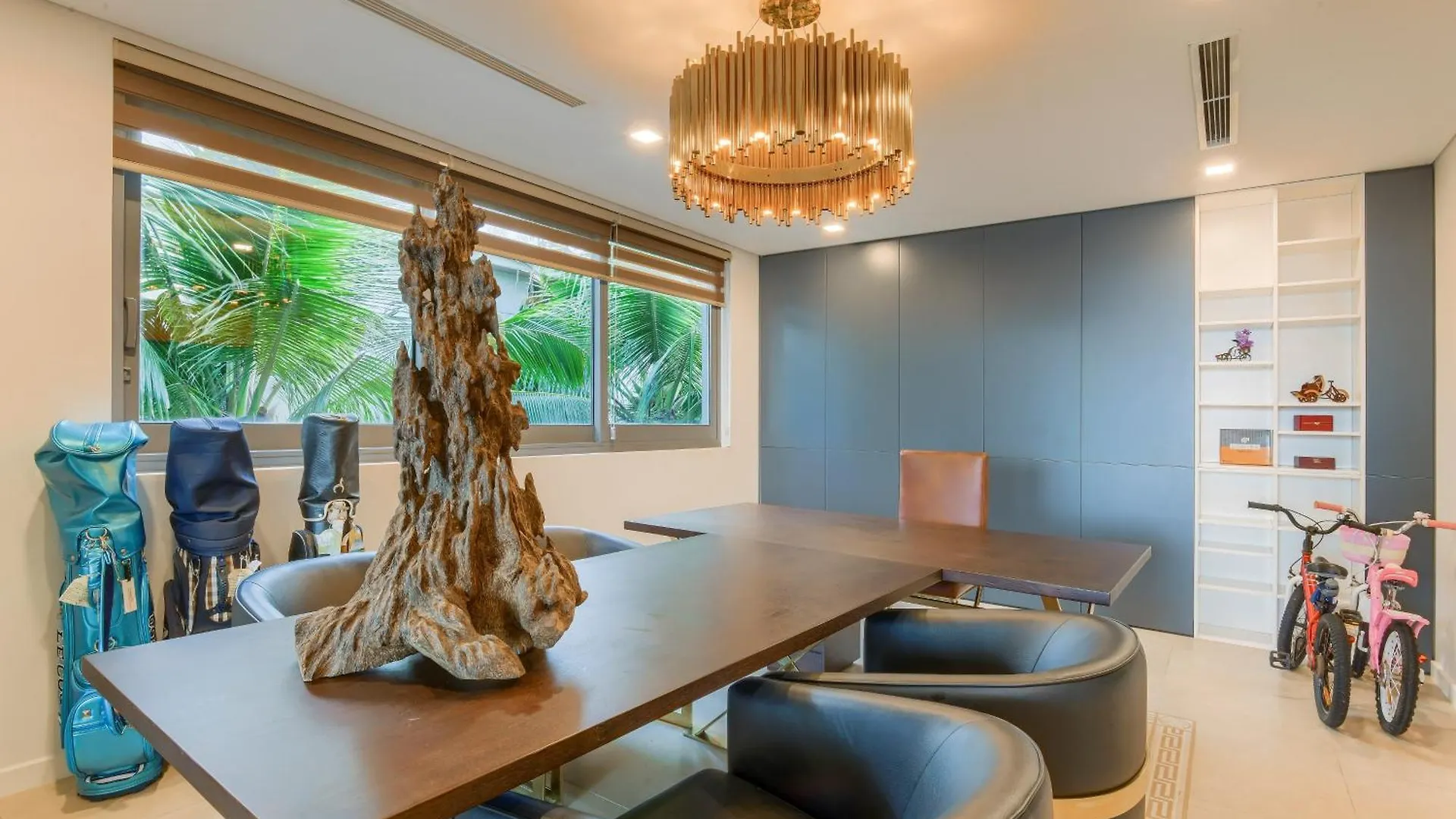 Villa 6 Bedrooms Luxury & Beachfront Da Nang 0*,  Vietnam